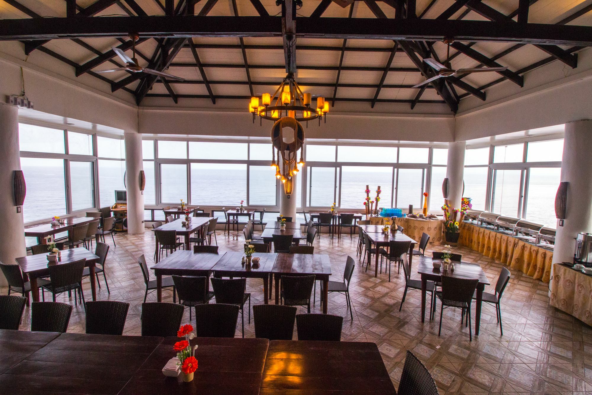 Eagle Point Beach And Dive Resort Mabini (Batangas) Exterior foto